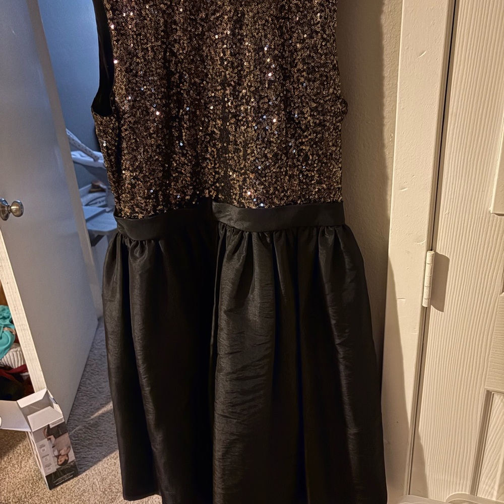 Calvin Klein Black and Brown Sequin Skirt Set